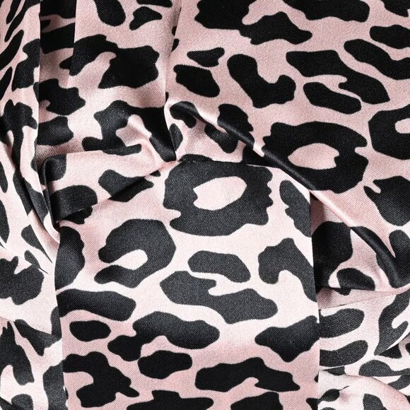 100% Mulberry Silk Turban in Pink Background with Big Leopard Pattern - Picture 3 of 3